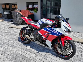Honda cbr 1000 rr Fireblade - 3