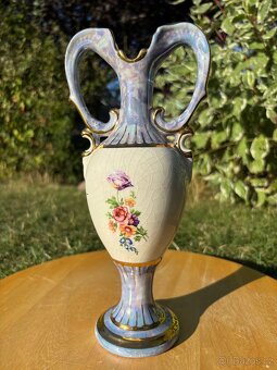 Dekorativní porcelánová váza – perleť, zlacení, květiny - 3