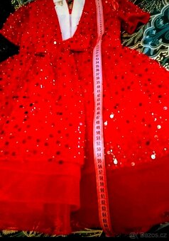 Slavnostní dívčí šatičky 5-7let - 3