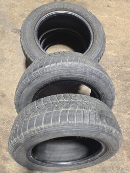 Prodám zimní pneu 175/65 r14 - 3