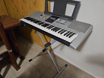 Klávesy yamaha psr-323 - 3