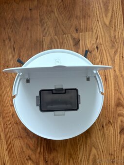 Robotický vysavač ETA Rover - 3