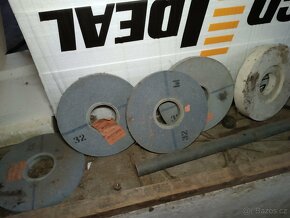 Brusný kotouč 300x32x76 - 3