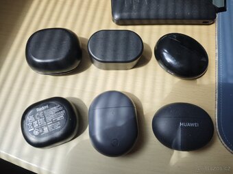 Nabíjecí pouzdra pro sluchátka. - 3