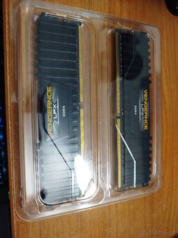 Corsair Vengeance 16GB kit - 2x8GB DDR4 - 3