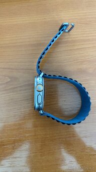 Apple Watch Ultra 2 - 3