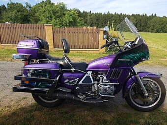 Honda Goldwing 1100 - 3