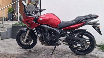 Yamaha fazer 600 - 3
