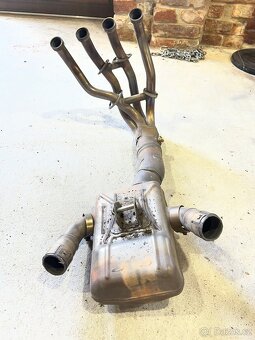 Kawasaki Z1000 - 3