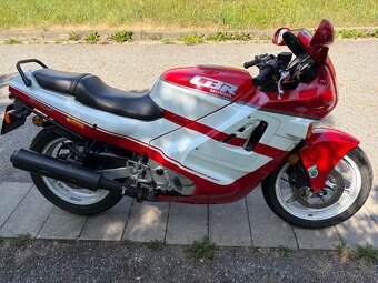 Honda CBR 500 F - 3