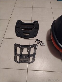 Kufr givi - 3