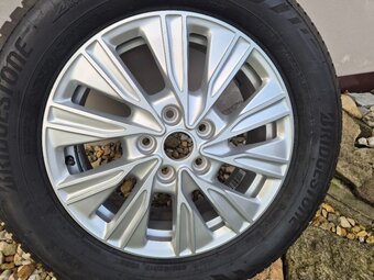 Nová celoroční sada Volkswagen T7 R17 - 3