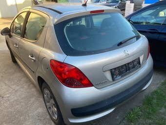 Peugeot 207 rok 2008 - 3