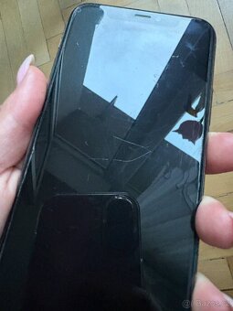 Iphone 11 pro 64gb + kryty a krycí skla - 3