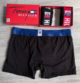 Boxerky Tommy Hilfiger v krabičce velikost L 3 kusy - 3