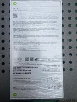iPhone 16 256GB černá - 3