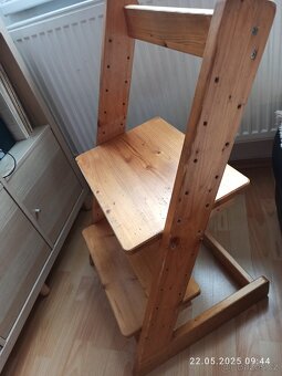 Rostoucí židle masiv - 3