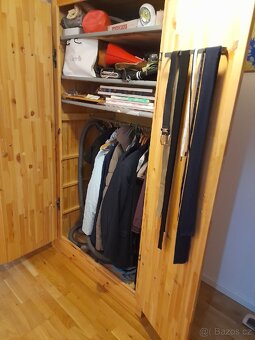 Prodam masivni drevena skrin Ikea - 3