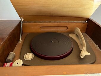 Rádio gramofon Suprafon - 3