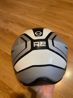 Helma na motorku SCHUBERTH R2 - 3