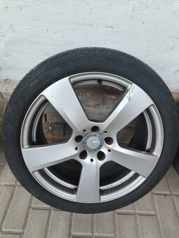 Mercedes a212 245/40 R18 dvojrozmer 6mm pneu 2022 - 3