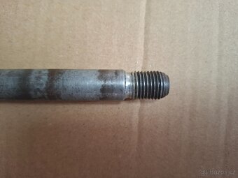 osa zadního kola 476-488 - 3
