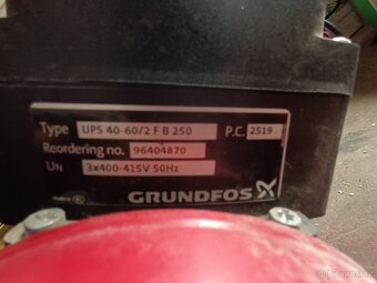 oběhové čerpadlo GRUNDFOS - 3