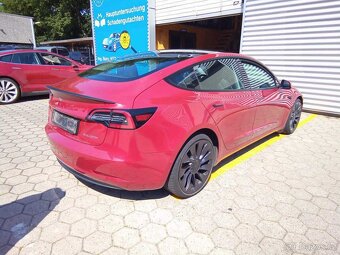 Tesla 3 Performance s FSD za 200tis. ODPOČET - 3
