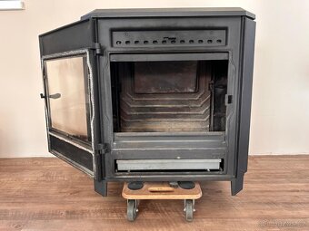 Litinová kamna - na dřevo/ brikety – FUNKČNÍ - 3