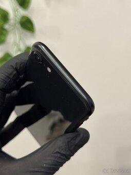 iPhone SE (2020) 64GB - 100% baterie, DPH - 3