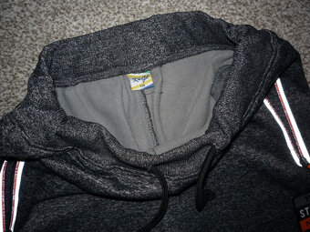 Vyteplené sportovní kalhoty zn Kugo vel 140-146 - 3