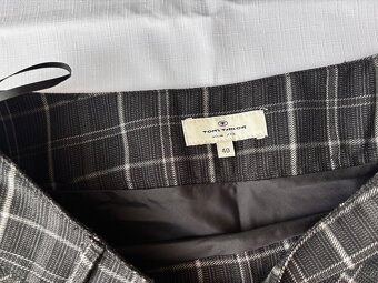 Sukně károvaná černá s podšívkou - 3