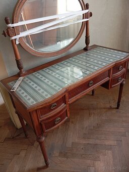 Starožitnosti z domu - 3