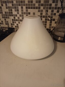 Stinidlo ,retro ,opálové sklo - 3