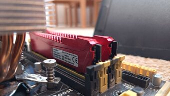 Počítačové díly: základová deska + procesor Intel i5 + 16Gb - 3