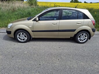 Kia rio 1.5 crdi - 3