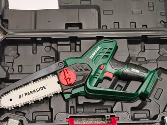 Daruji kufr od Aku řetězové pily Parkside 20V - 3