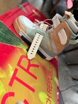Prodám wakeboard s příslušenstvím - 3