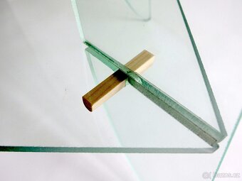 Originální designový stůl ze skla - 3