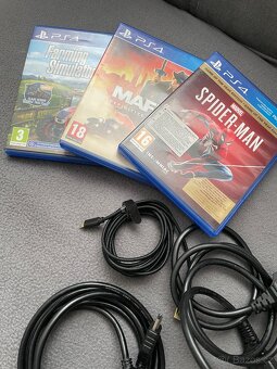 Playstation 4 Pro - 3