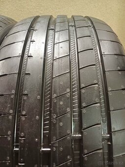 LETNÍ pneu Goodyear 275/35/r19 a 245/40/r19 4ks - 3