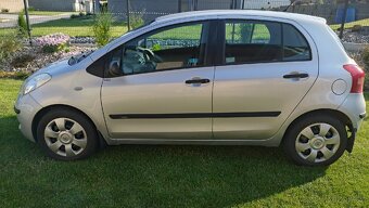 Toyota Yaris 1.3 VTT-i - 3