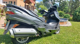 Suzuki Burgman AN 400 - 3