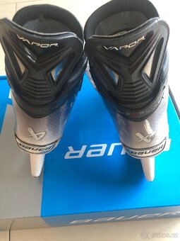 Brusle Bauer Vapor Hyperlite  vel 7,5 FIT 3 - 3