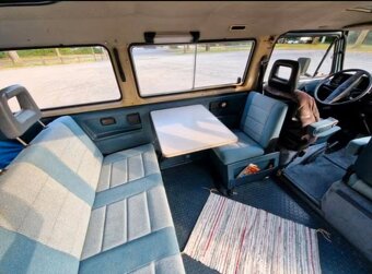 VW T3 syncro, Transporter T3, interiér multivan - 3