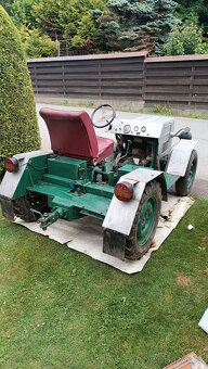 Prodám traktor domácí výroby s vlečkou - 3