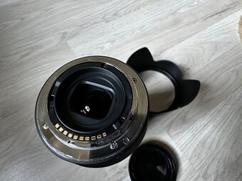 Sony 18-105 mm f/4 G OSS SEL - 3