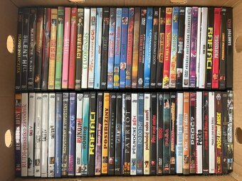 cca 300 filmů na DVD + DVD přehrávač - 3