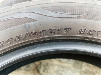 Pneu 205/50/17 - 3