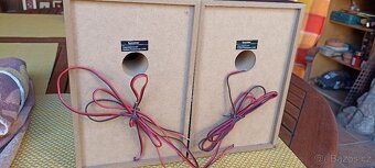 Prodám dva menší reproduktory - 3